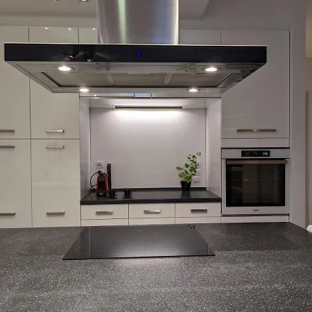 Appartamento Spielberg 2 Bedroom Varsavia